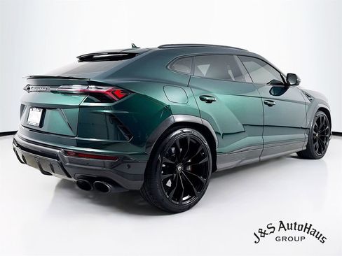 Used 2022 Lamborghini Urus AWD/4WD image 7