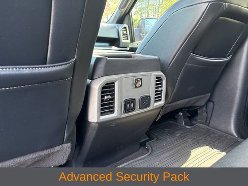 Used 2018 Ford F150 Raptor w/ Equipment Group 802A Luxury AWD/4WD image 30