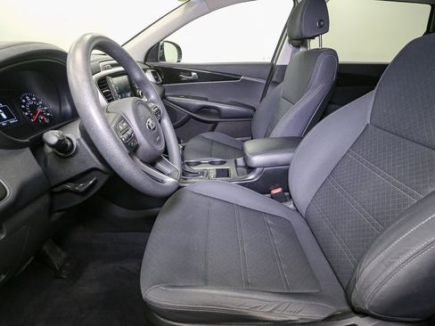 Used 2018 Kia Sorento FWD image 41