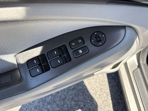 Used 2012 Kia Optima LX FWD image 14