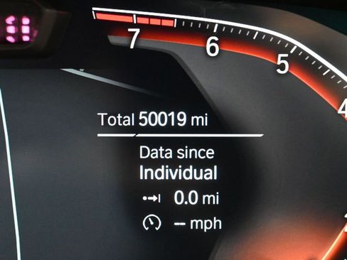 Used 2021 BMW X5 xDrive40i w/ M Sport Package AWD/4WD image 13