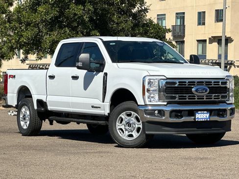 New 2026 Ford F250 4x4 Crew Cab Super Duty image 1