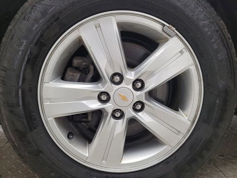 Used 2020 Chevrolet Trax LS w/ Tint and Cruise Package image 31