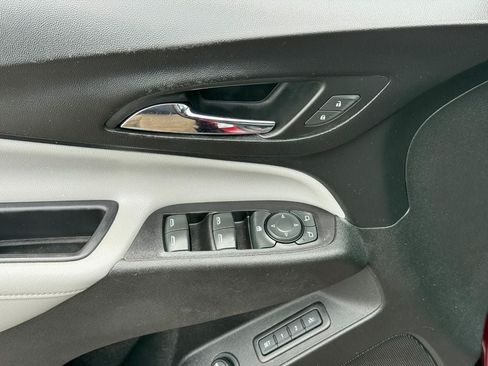 Used 2019 Chevrolet Equinox Premier AWD/4WD image 17