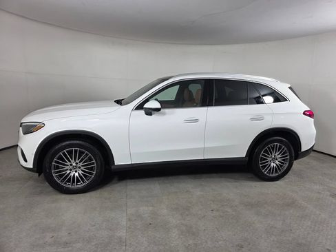 Certified 2025 Mercedes-Benz GLC 300 4MATIC image 7