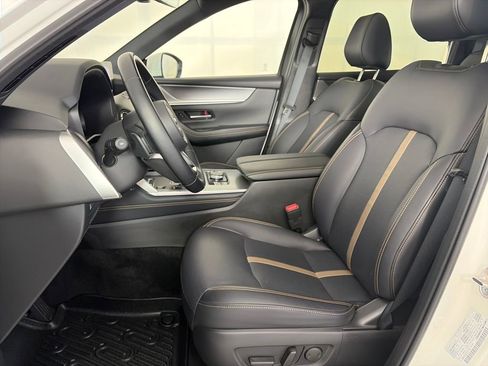 Used 2025 MAZDA CX-90 Plug-In Hybrid w/ Premium Plus image 17