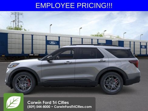 New 2026 Ford Explorer ST-Line AWD/4WD image 4