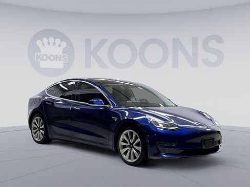 Used 2018 Tesla Model 3 Long Range RWD image 22