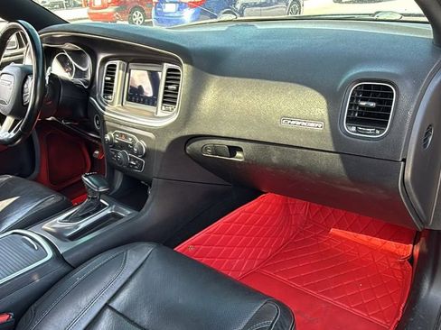 Used 2021 Dodge Charger SXT w/ Leather Interior Group RWD image 40