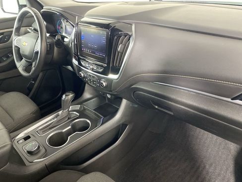 Certified 2020 Chevrolet Traverse LT image 30