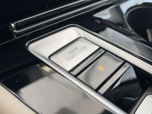 New 2026 Volkswagen Atlas SE image 26