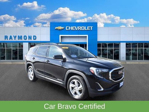 Certified 2018 GMC Terrain SLE w/ Driver Convenience Package FWD image 1