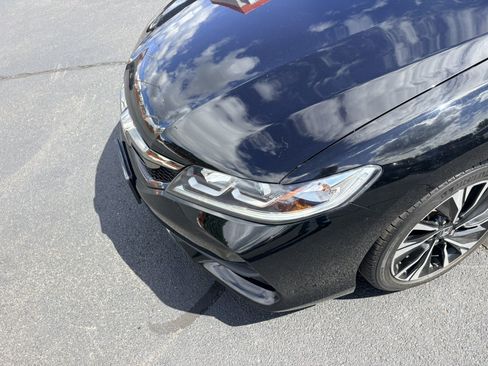 Used 2017 Honda Accord EX-L image 8