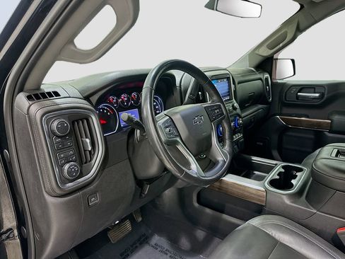 Used 2019 Chevrolet Silverado 1500 LT Trail Boss AWD/4WD image 9