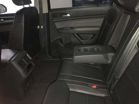 Used 2023 Volkswagen Atlas SE w/ Panoramic Sunroof Package image 13