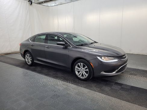 Used 2016 Chrysler 200 Limited image 11