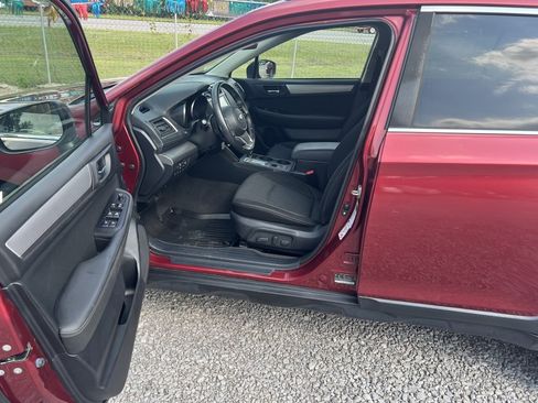 Used 2019 Subaru Outback 2.5i Premium AWD/4WD image 11