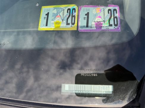 Used 2023 Nissan Titan SV w/ SV Convenience Package image 31