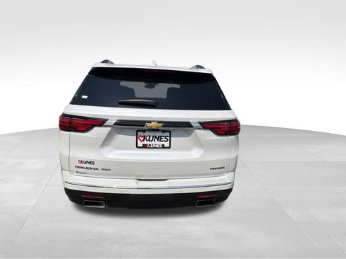 Used 2023 Chevrolet Traverse Premier AWD/4WD image 9