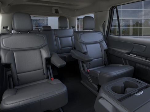 New 2026 Ford Expedition Active RWD image 11