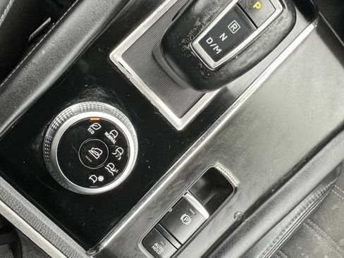 Used 2022 Mitsubishi Outlander SE image 26