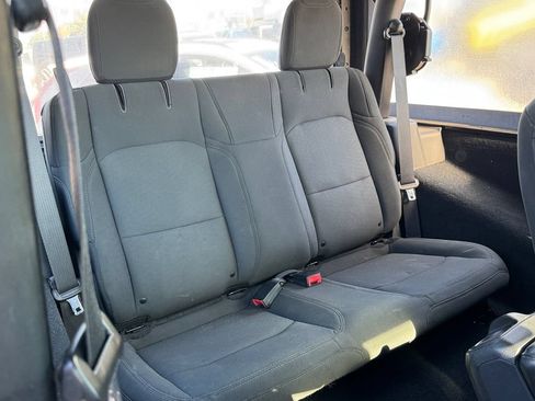 Used 2018 Jeep Wrangler Sport AWD/4WD image 4