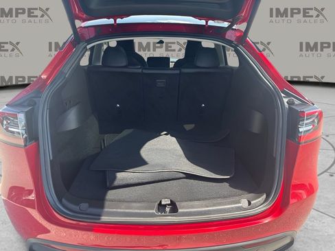 Used 2021 Tesla Model Y Long Range AWD/4WD image 19