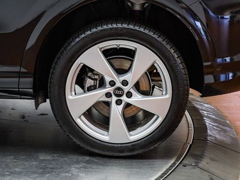 Certified 2025 Audi Q5 Premium Plus w/ Premium Plus image 11