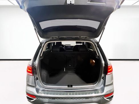 Used 2022 Volkswagen Taos SE image 19