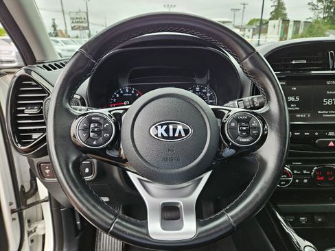 Used 2021 Kia Soul EX FWD image 19