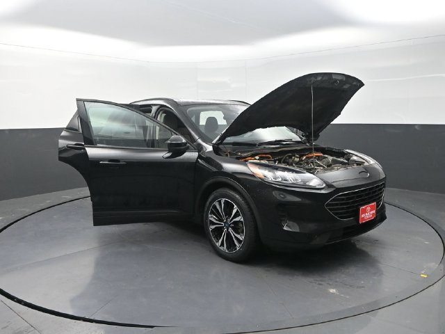 Used 2021 Ford Escape SE w/ SE Sport Appearance Package FWD image 39