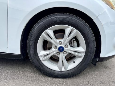 Used 2014 Ford Focus SE FWD image 14