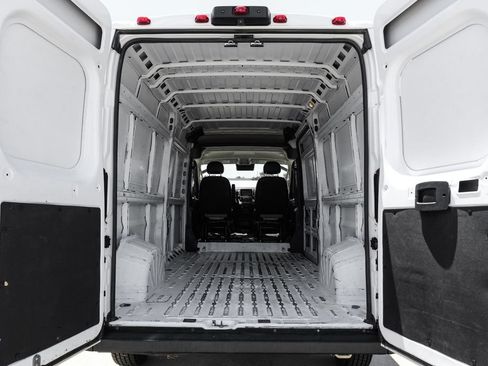 Used 2023 RAM ProMaster 2500 FWD image 46