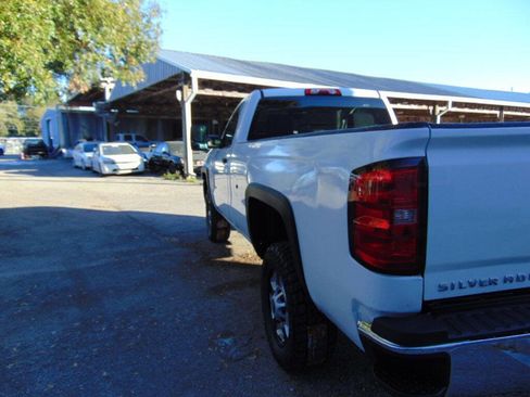 Used 2017 Chevrolet Silverado 2500 W/T w/ WT Convenience Package image 8