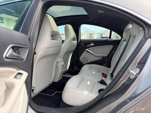 Used 2014 Mercedes-Benz CLA 250 4MATIC image 27