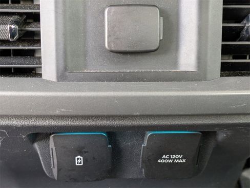 Used 2021 Ford F150 Lariat image 14