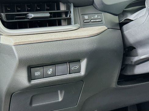 New 2026 Toyota Grand Highlander AWD image 10
