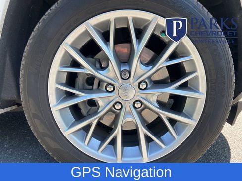 Used 2023 Jeep Grand Cherokee L Summit w/ Advanced Protech Group IV AWD/4WD image 11