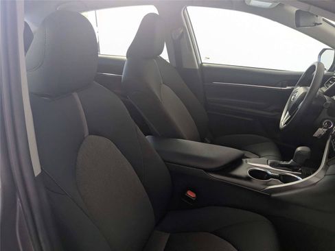 Certified 2021 Toyota Camry LE FWD image 33