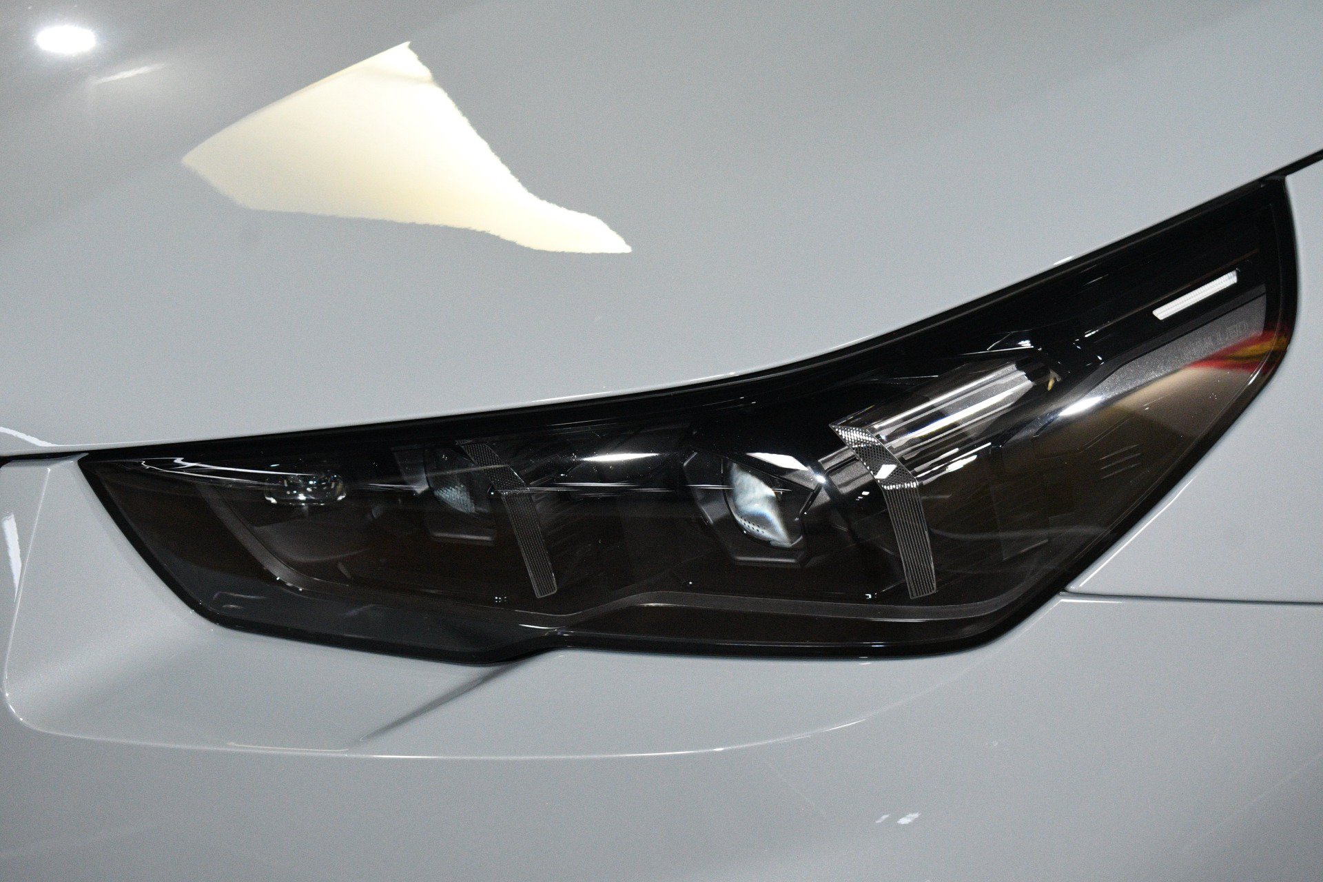 Used 2025 BMW M5 w/ Carbon Package AWD/4WD image 57
