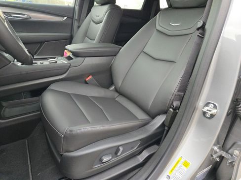 New 2026 Cadillac XT5 Luxury image 26