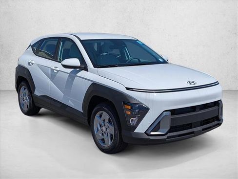 New 2026 Hyundai Kona SE FWD image 3