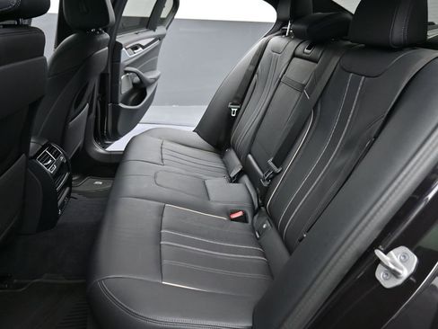 Used 2023 BMW 540i xDrive w/ Executive Package image 16