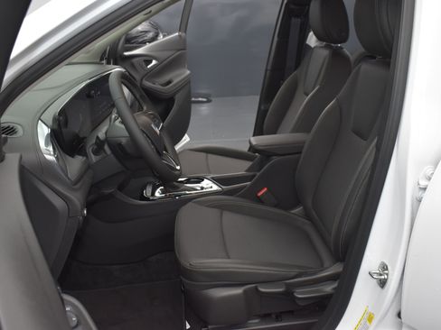 Used 2025 Buick Encore GX Preferred image 23