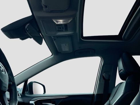 Used 2025 Toyota RAV4 XLE Premium w/ Weather Package AWD/4WD image 20