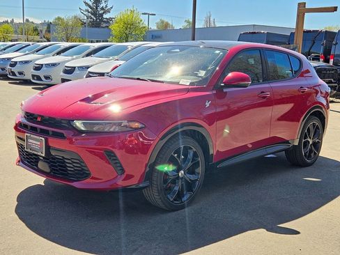 Used 2024 Dodge Hornet R/T Plus w/ Track Pack AWD/4WD image 3