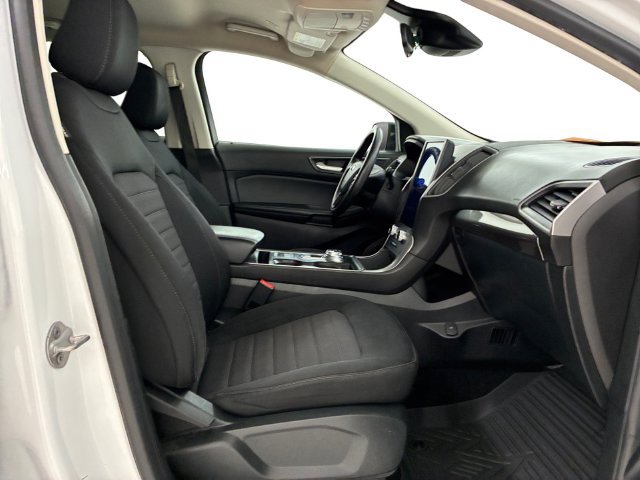 Used 2022 Ford Edge SE w/ Black Appearance Package AWD/4WD image 14