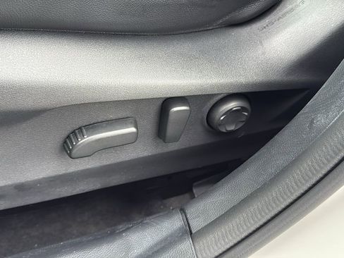 Used 2023 Subaru Outback Limited XT image 13