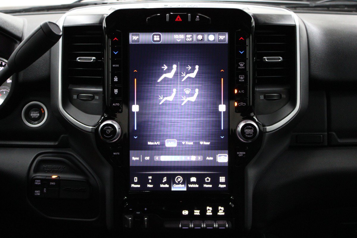 Used 2024 RAM 2500 Big Horn w/ Night Edition AWD/4WD image 24