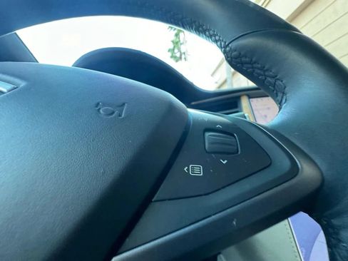 Used 2019 Tesla Model X Long Range AWD/4WD image 40